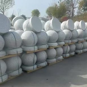 泉州 白麻花岗岩石材圆球，石球，挡车球，隔离球，景观石球，风水球等