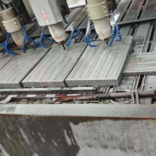 泉州 芝麻白花岗岩荔枝面盲道雕刻