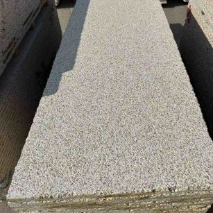 泉州 黄金麻花岗岩荔枝面毛板，半成品