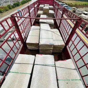 泉州 黄金麻花岗岩荔枝面，光面毛板装车完成