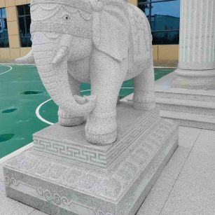 泉州 白麻花岗岩动物异形石雕-大象