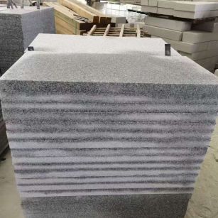 泉州 芝麻白5公分火烧地铺成品，900*400，规格可定制