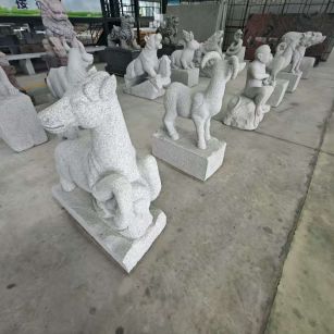 泉州 芝麻白花岗岩造型立体雕刻——十二生肖