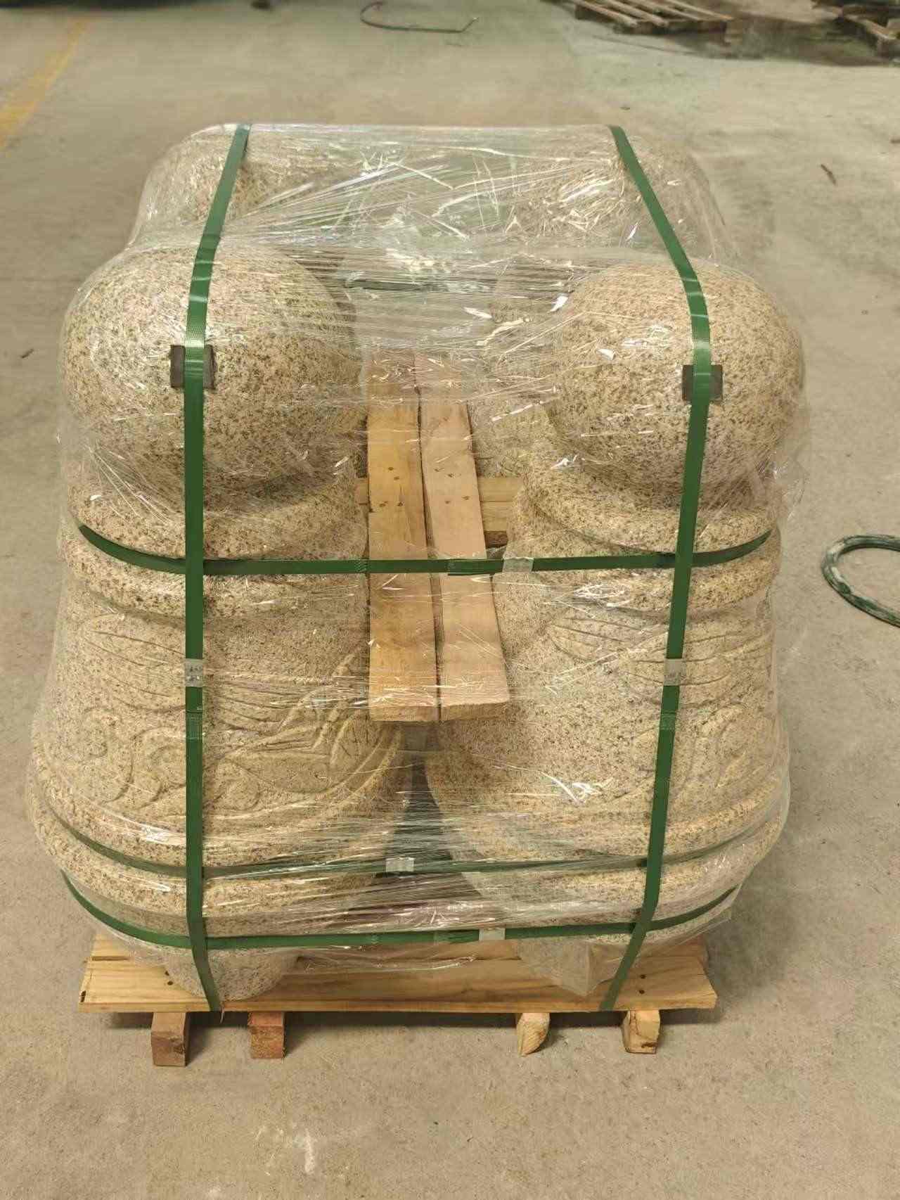 泉州 黄金麻异形定制雕花——棒棒糖挡车柱