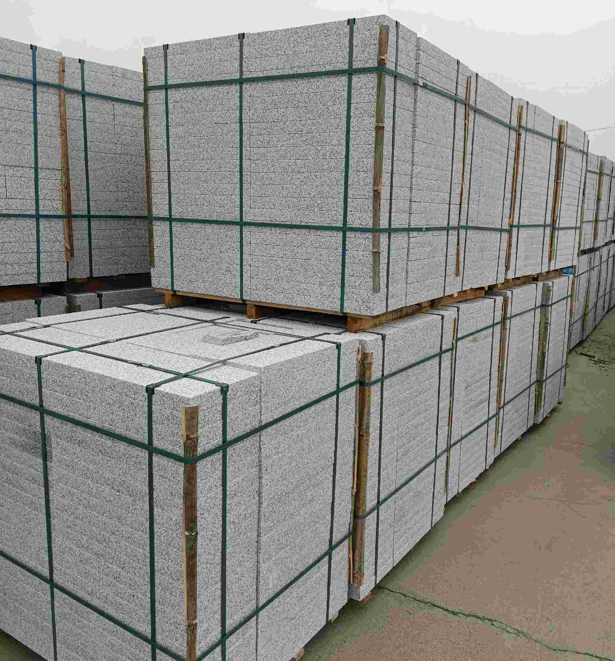 泉州 白麻花岗岩石材荔枝面地铺石（300*600*50）