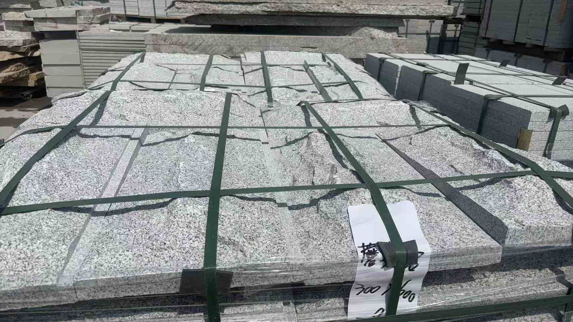 泉州 芝麻白蘑菇石成品