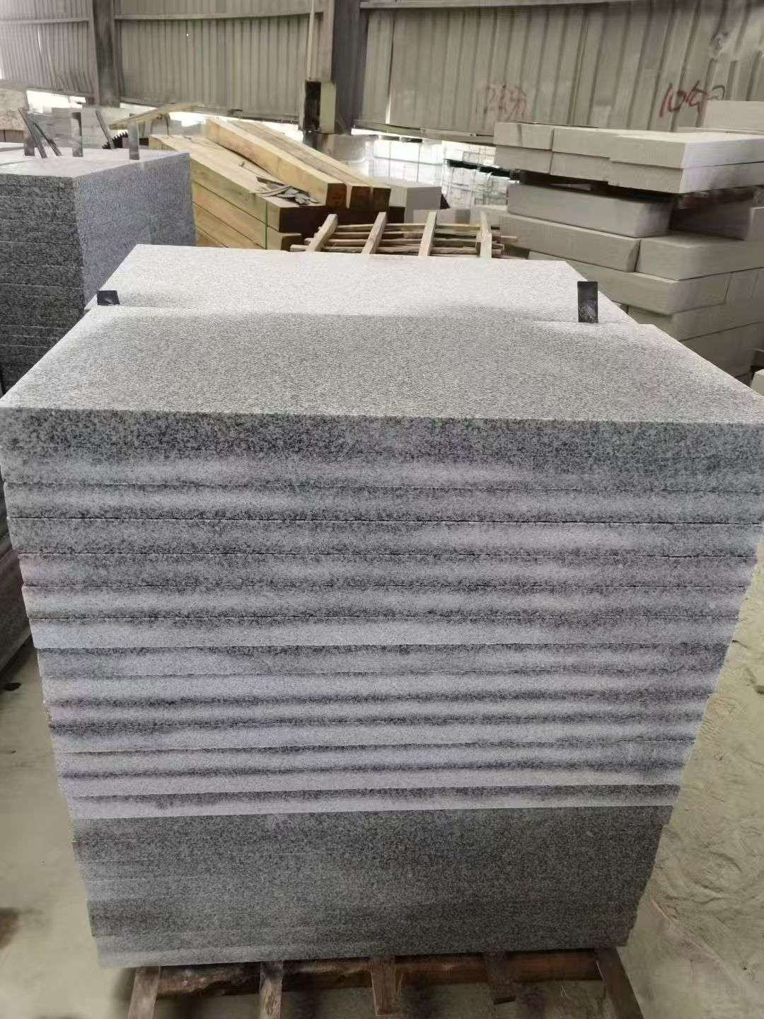 泉州 芝麻白5公分火烧地铺成品，900*400，规格可定制