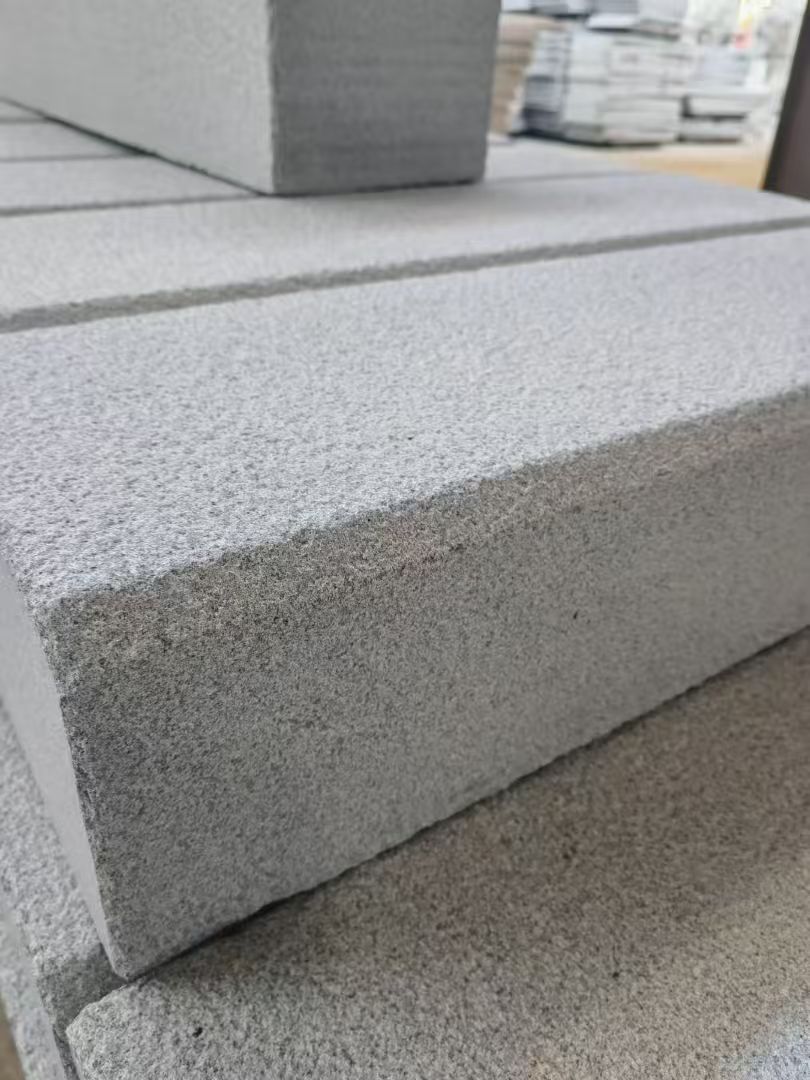 泉州 芝麻灰荔枝面路沿石