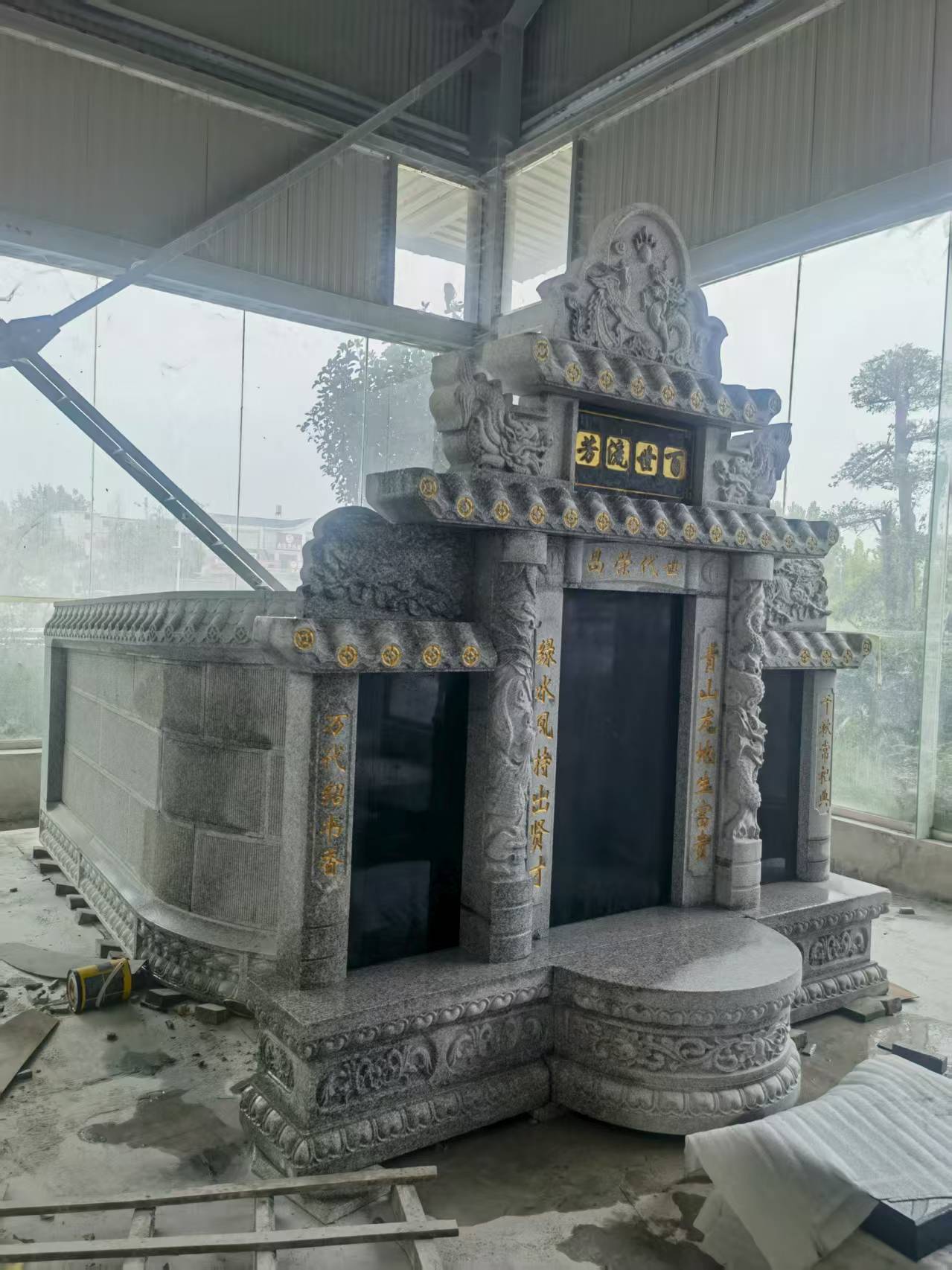 泉州 芝麻白墓碑效果展示图