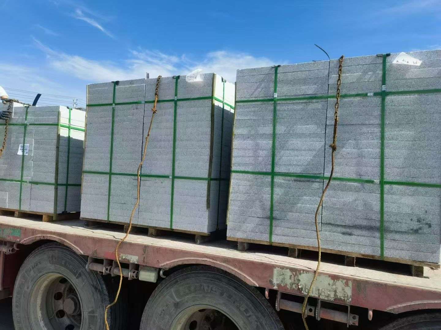 泉州 芝麻白花岗岩地铺石装车日常