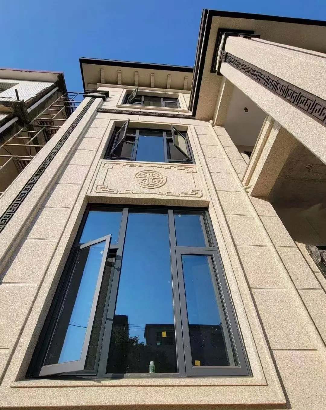 泉州 黄金麻荔枝面别墅外墙干挂效果展示